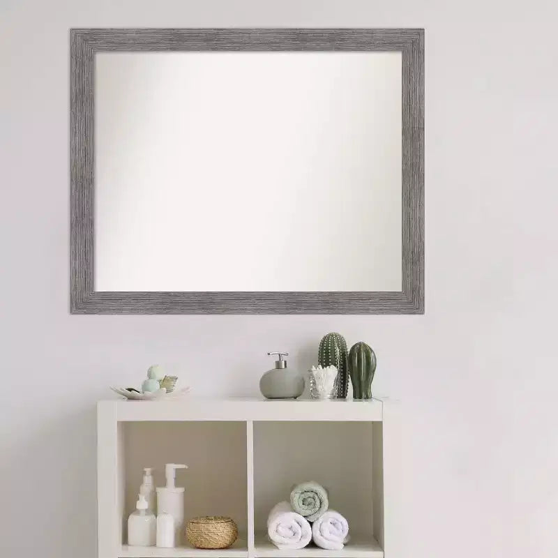 Miroir mural étroit pour salle de bain, motif rayé, gris, 32" x 26", sans biseau : Rectangulaire moderne, cadre en polystyrène, fixation murale