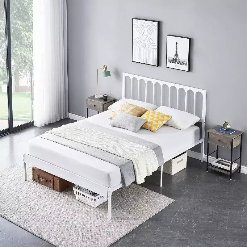 Cadre de lit Queen Size 14 pouces, lit plateforme en métal avec tête de lit, montage en 30 minutes, aucun sommier tapissier requis, design moderne, antidérapant