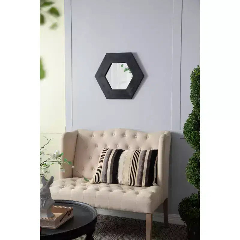 Miroir mural hexagonal de 18,5 x 18,5 pouces avec cadre en bois massif noir