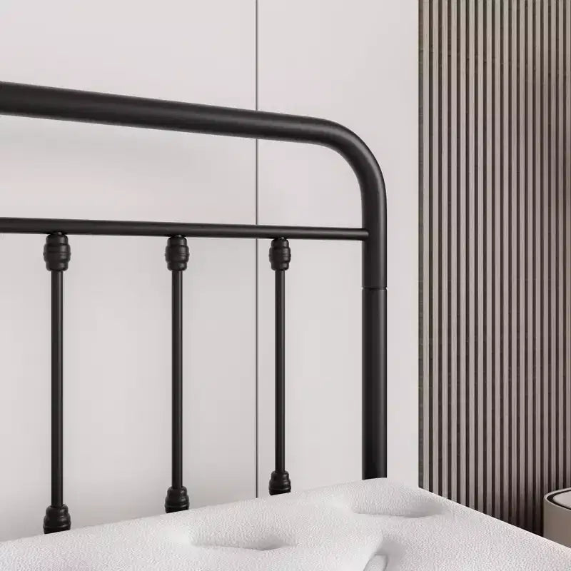Cadre de lit plateforme en métal pleine grandeur avec support de lattes robuste et rangement sous le lit pour chambre à coucher