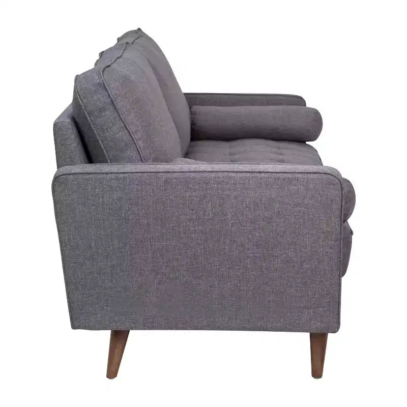 Canapé capitonné de style Mid-Century Modern avec ressorts ensachés, pieds en bois et coussins de dossier amovibles
