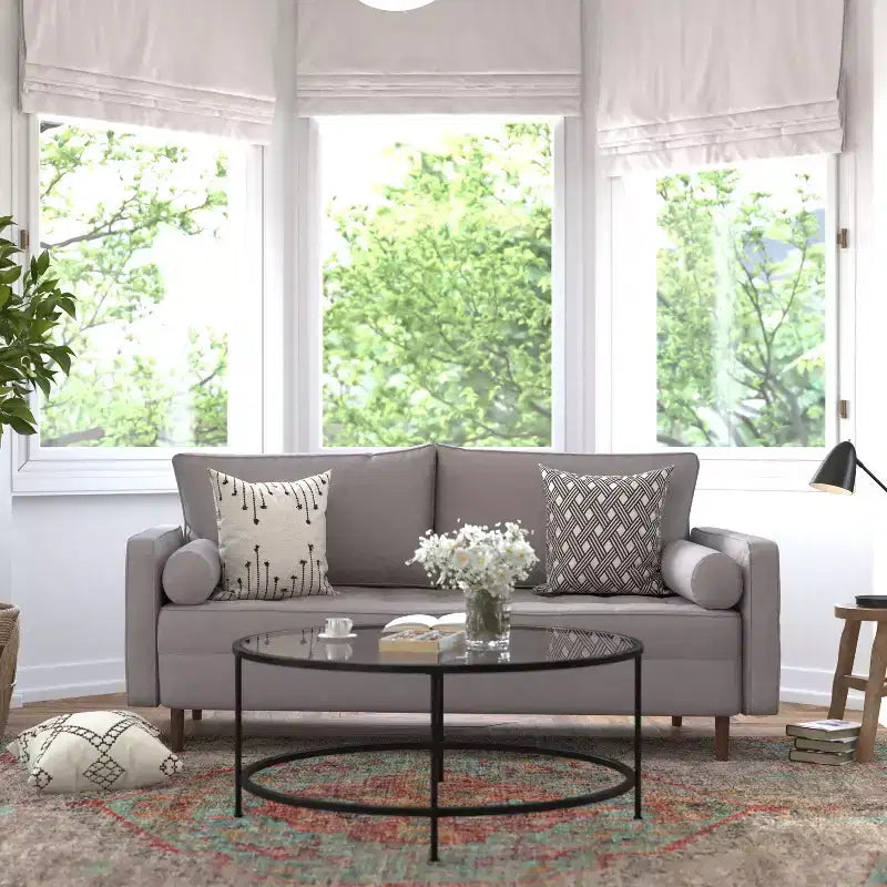 Canapé capitonné de style Mid-Century Modern avec ressorts ensachés, pieds en bois et coussins de dossier amovibles