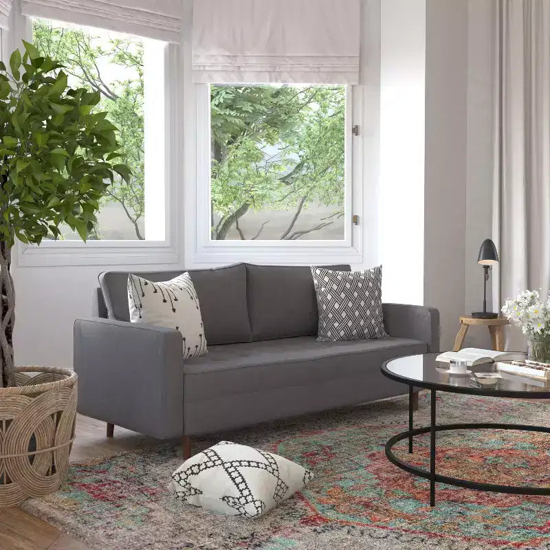 Canapé capitonné de style Mid-Century Modern avec ressorts ensachés, pieds en bois et coussins de dossier amovibles