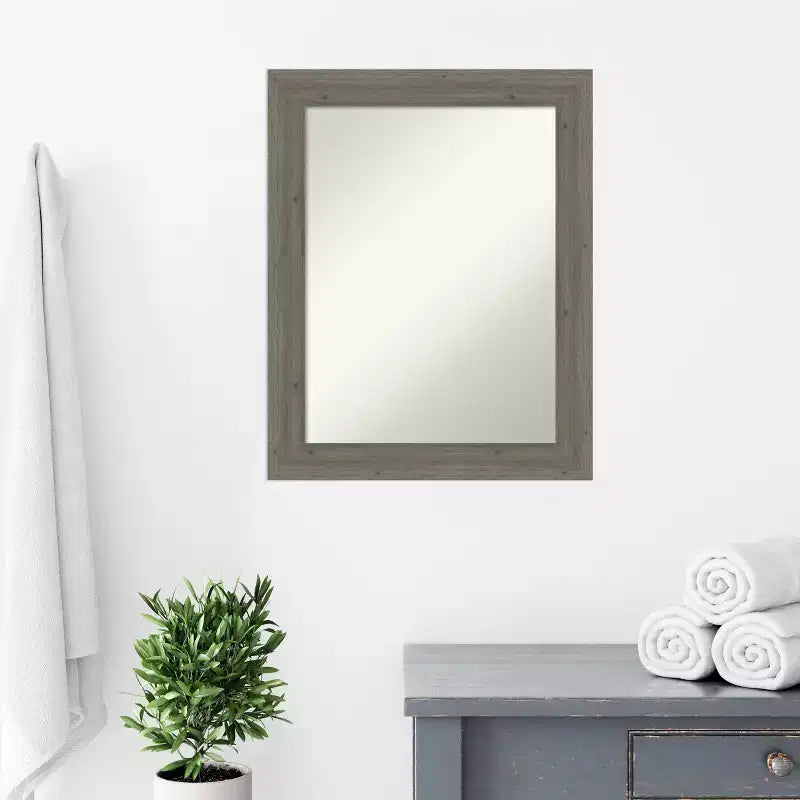 Miroir mural de salle de bain en bois, gris, non biseauté, étroit, 28,5 x 22,5 po